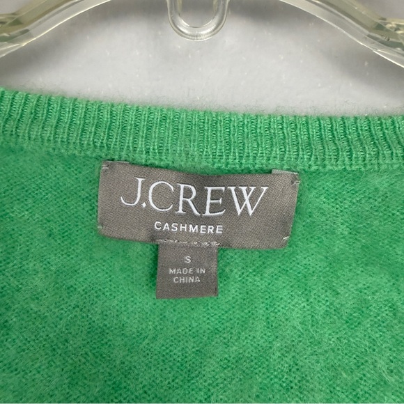 J Crew 2023 Brushed Soft Cashmere Green V Neck Sweater - Picture 4 of 6